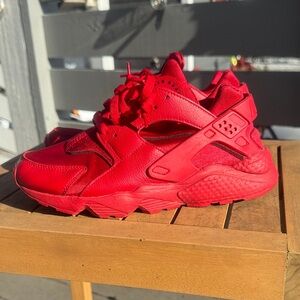 Nike Huarache Tennis Shoes